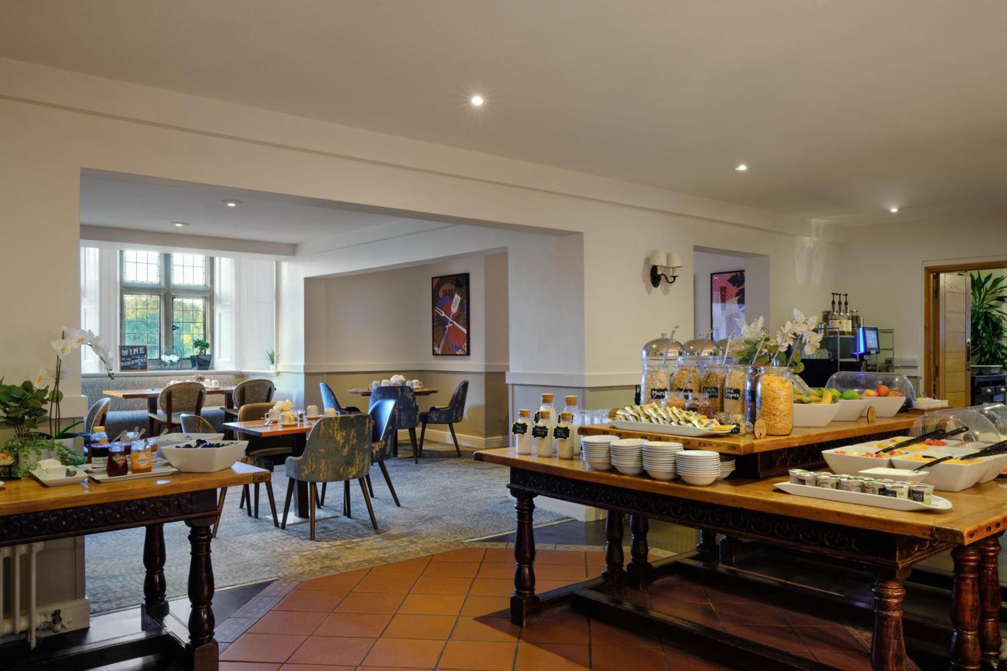 Delta Hotels By Marriott Breadsall Priory Country Club Дерби Экстерьер фото