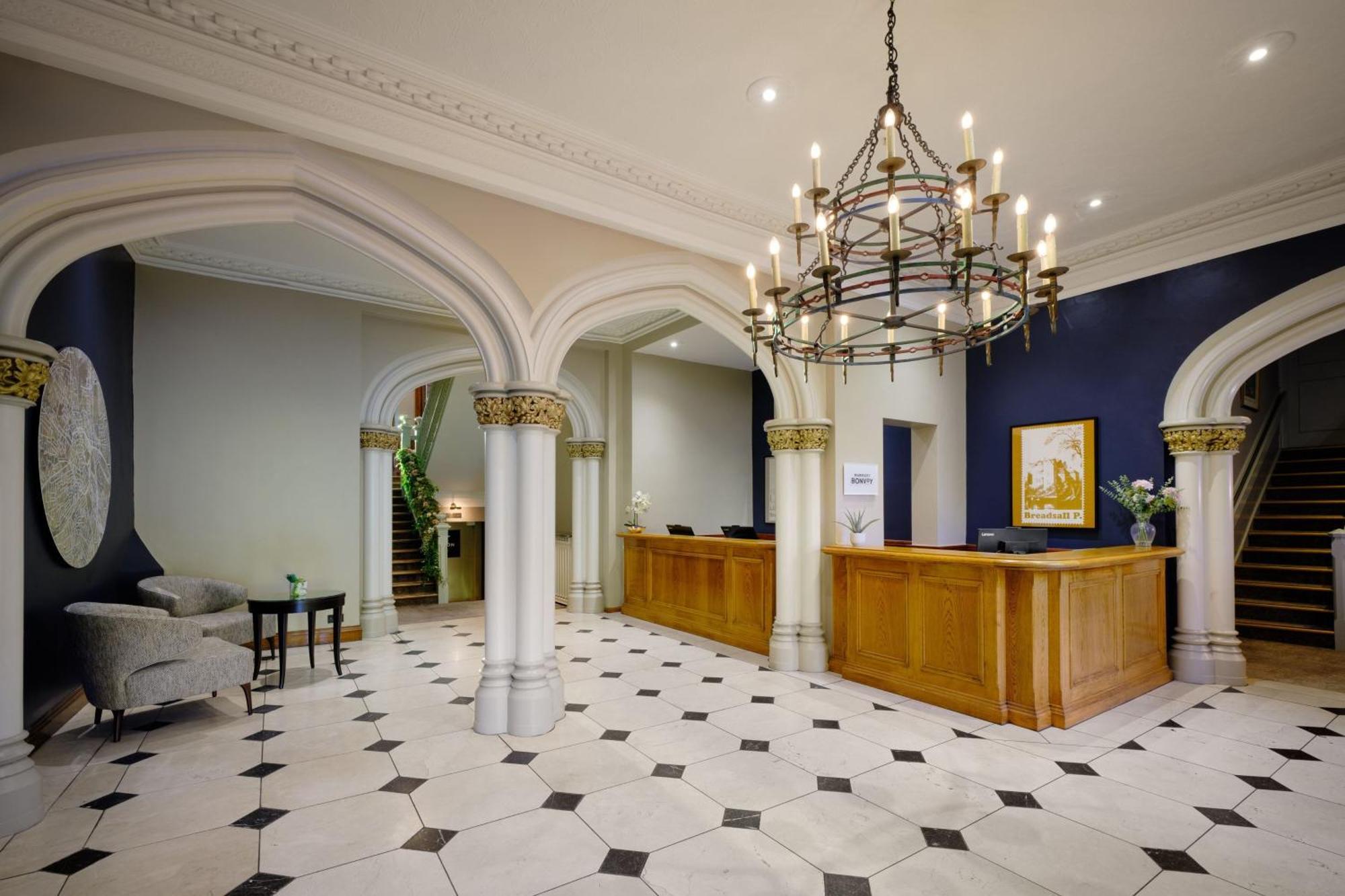 Delta Hotels By Marriott Breadsall Priory Country Club Дерби Экстерьер фото