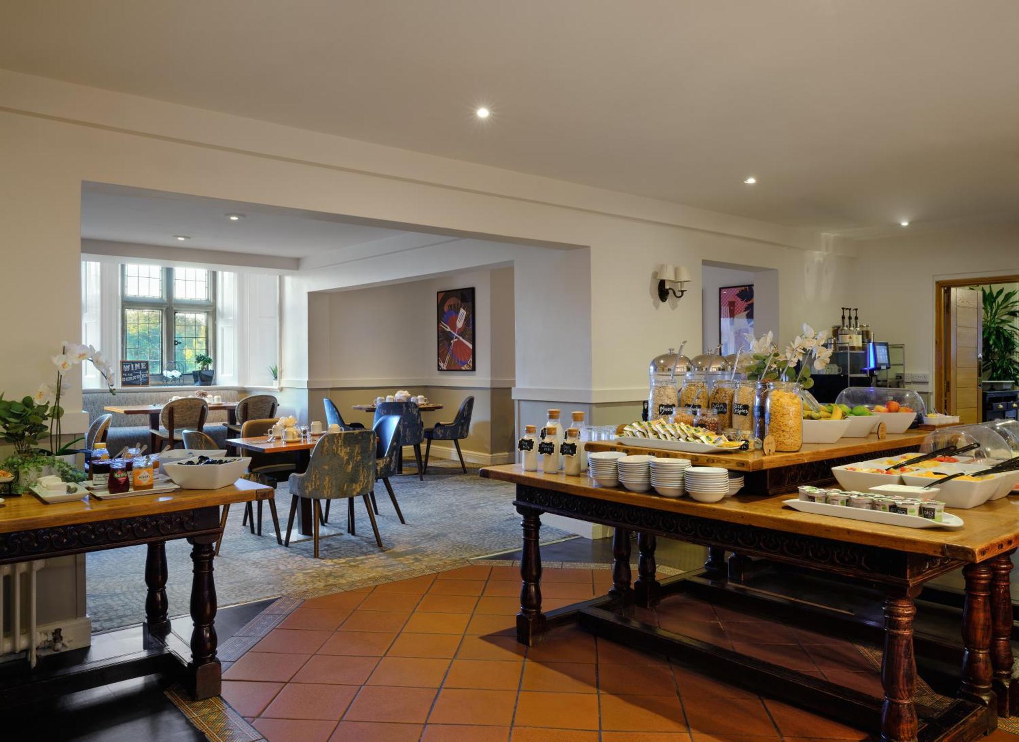 Delta Hotels By Marriott Breadsall Priory Country Club Дерби Экстерьер фото